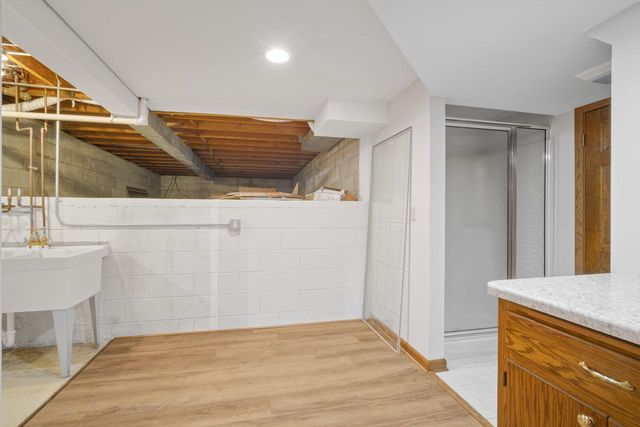 4980 Steeple DRIVE, Greendale, WI 53129