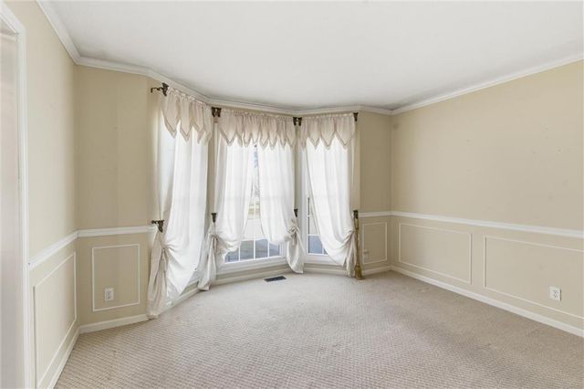 1033 Oxford Court, Leavenworth, KS 66048