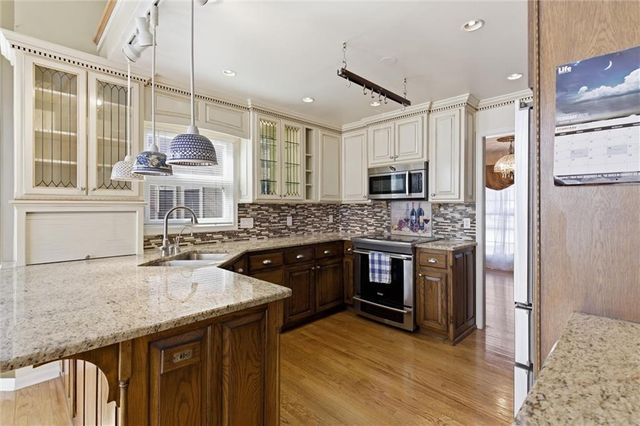 1033 Oxford Court, Leavenworth, KS 66048