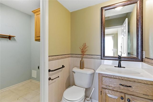 1033 Oxford Court, Leavenworth, KS 66048