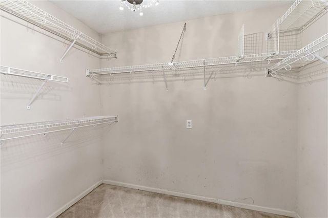 1033 Oxford Court, Leavenworth, KS 66048