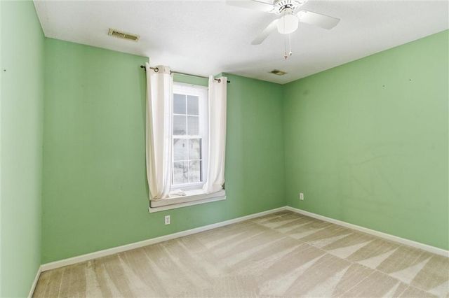 1033 Oxford Court, Leavenworth, KS 66048