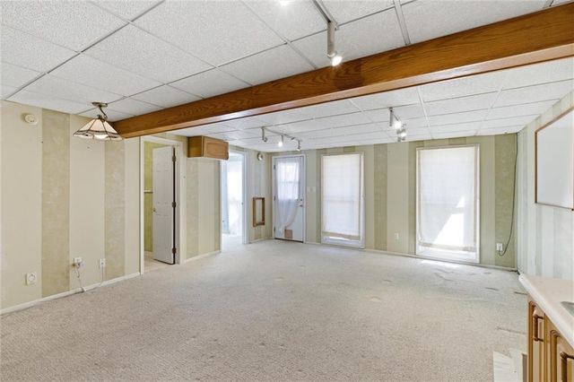 1033 Oxford Court, Leavenworth, KS 66048