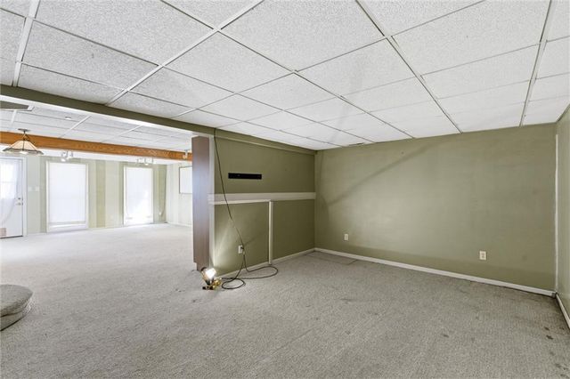 1033 Oxford Court, Leavenworth, KS 66048