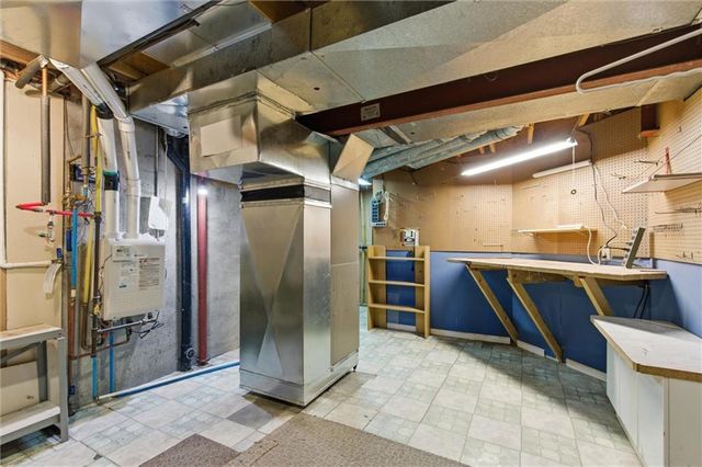 1033 Oxford Court, Leavenworth, KS 66048