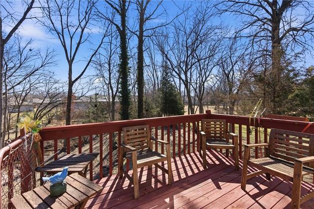 1033 Oxford Court, Leavenworth, KS 66048