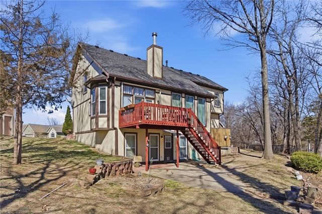 1033 Oxford Court, Leavenworth, KS 66048