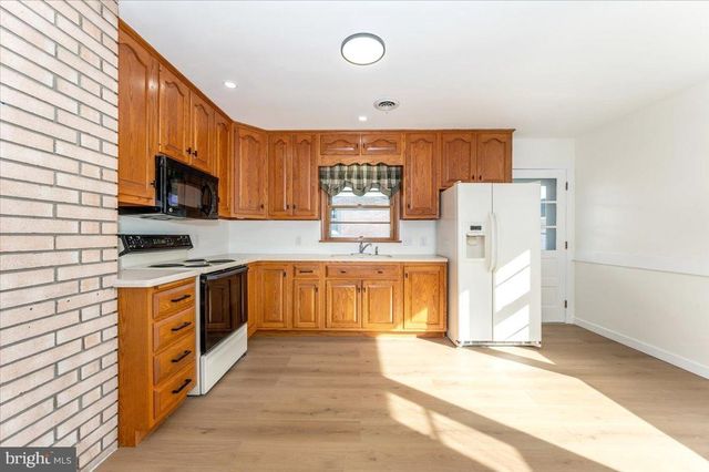 370 DAYCOTAH AVE, Hagerstown, MD 21740