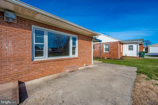 370 DAYCOTAH AVE, Hagerstown, MD 21740