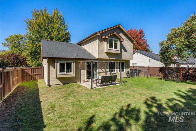 4510 N Bright Angel Ave, Meridian, ID 83646