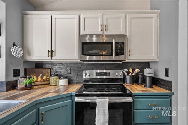 4510 N Bright Angel Ave, Meridian, ID 83646