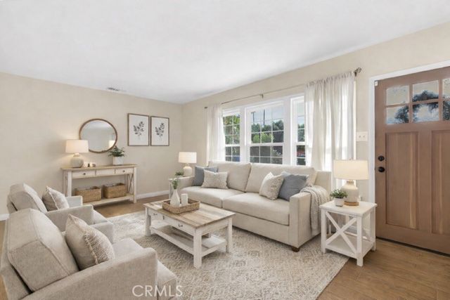 15115 Leadwell, Van Nuys, CA 91405