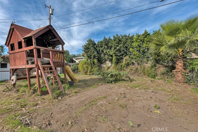 15115 Leadwell, Van Nuys, CA 91405