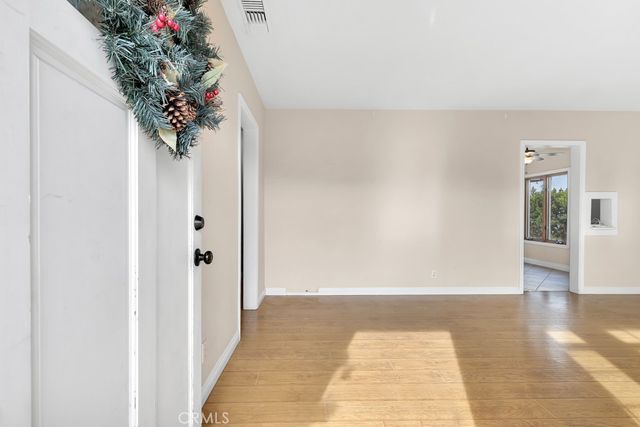 15115 Leadwell, Van Nuys, CA 91405