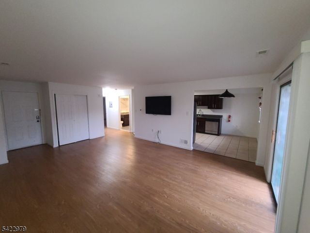 1504 Edison Glen Ter 1504, Edison Twp., NJ 08837