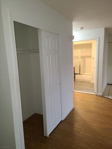 1504 Edison Glen Ter 1504, Edison Twp., NJ 08837