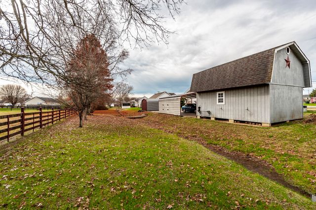 103 Kenwood Dr, Portland, TN 37148