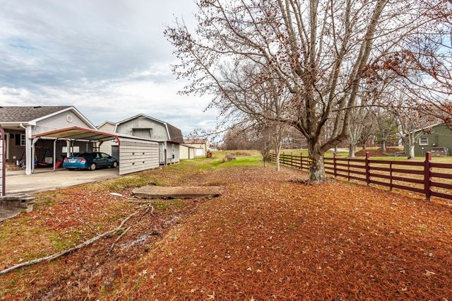 103 Kenwood Dr, Portland, TN 37148