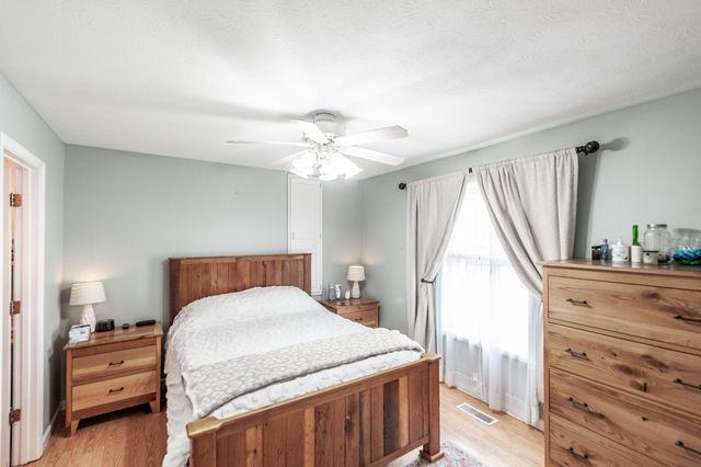 103 Kenwood Dr, Portland, TN 37148