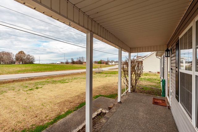 103 Kenwood Dr, Portland, TN 37148