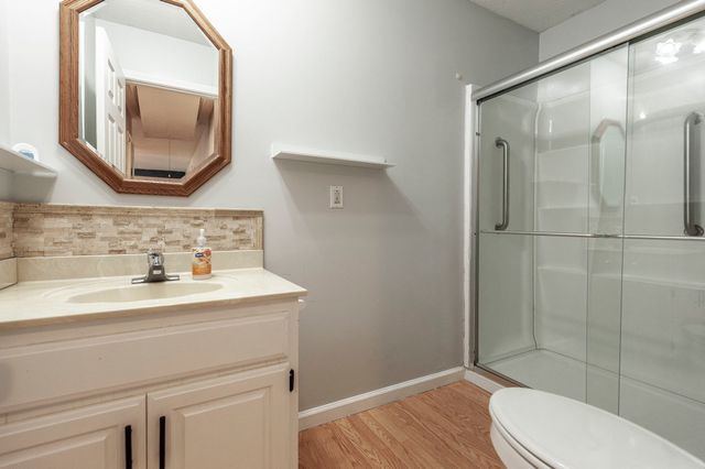 103 Kenwood Dr, Portland, TN 37148