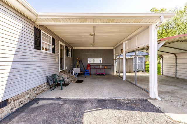 103 Kenwood Dr, Portland, TN 37148