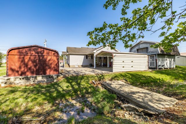 103 Kenwood Dr, Portland, TN 37148