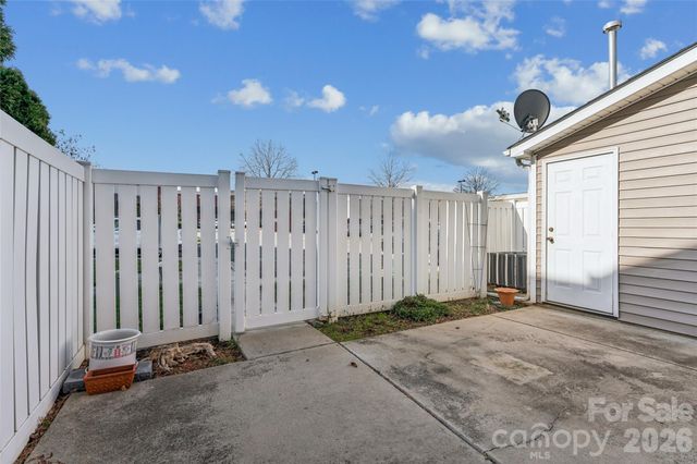 4133 Town Center Road, Harrisburg, NC 28075