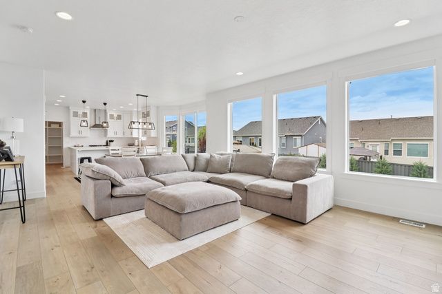146 E BALTIC RUSH AVE, Saratoga Springs, UT 84045