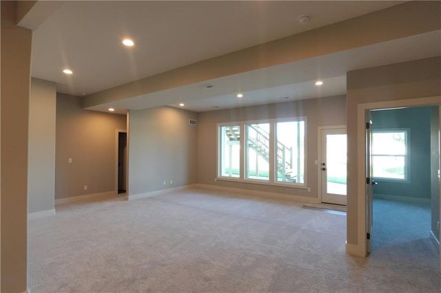 12725 N Champanel Way, Platte City, MO 64079