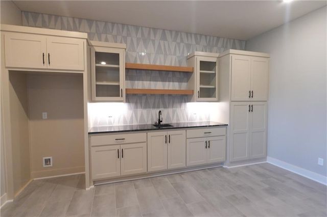12725 N Champanel Way, Platte City, MO 64079