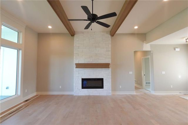 12725 N Champanel Way, Platte City, MO 64079
