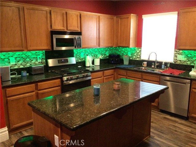 1752 Campanella, Perris, CA 92571