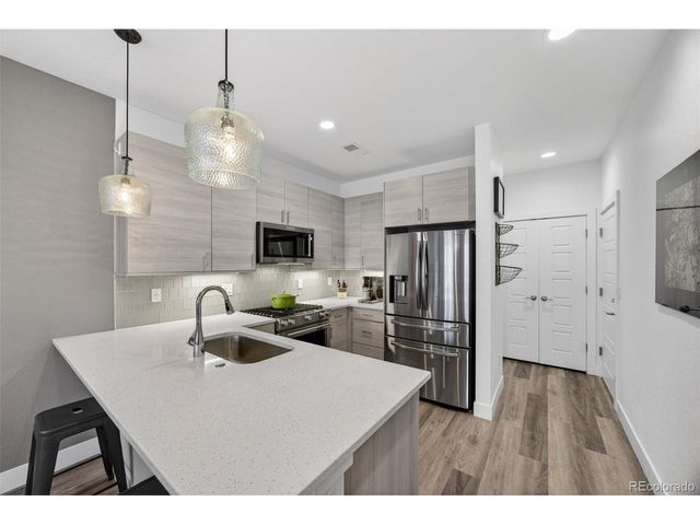 2411 California St, Denver, CO 80205