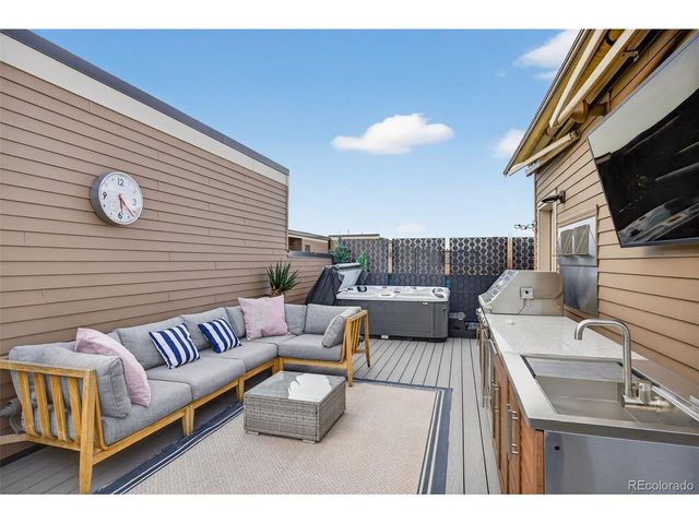 2411 California St, Denver, CO 80205