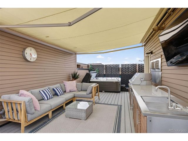 2411 California St, Denver, CO 80205