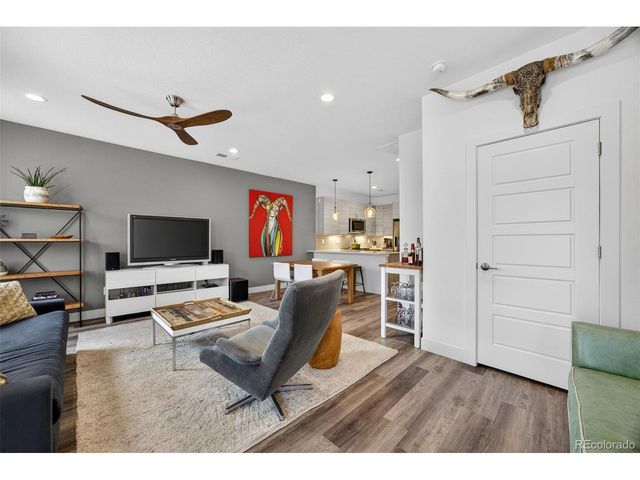 2411 California St, Denver, CO 80205