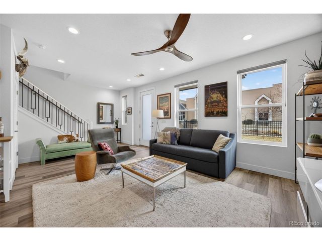 2411 California St, Denver, CO 80205