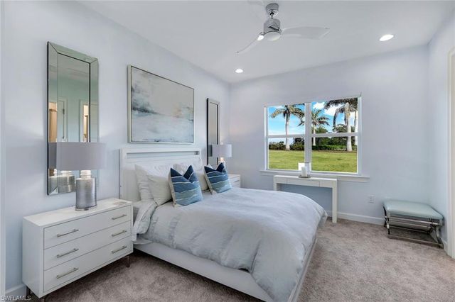 6245 Negril Isle DR, Naples, FL 34113