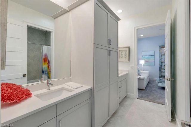 6245 Negril Isle DR, Naples, FL 34113