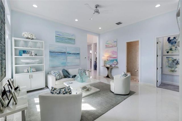 6245 Negril Isle DR, Naples, FL 34113