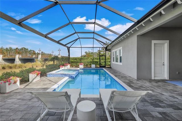 6245 Negril Isle DR, Naples, FL 34113