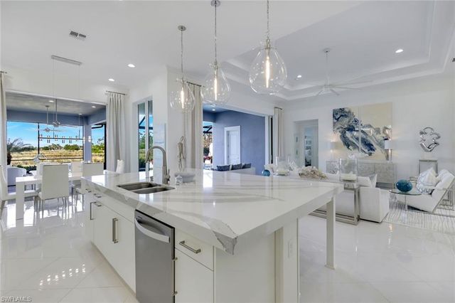 6245 Negril Isle DR, Naples, FL 34113