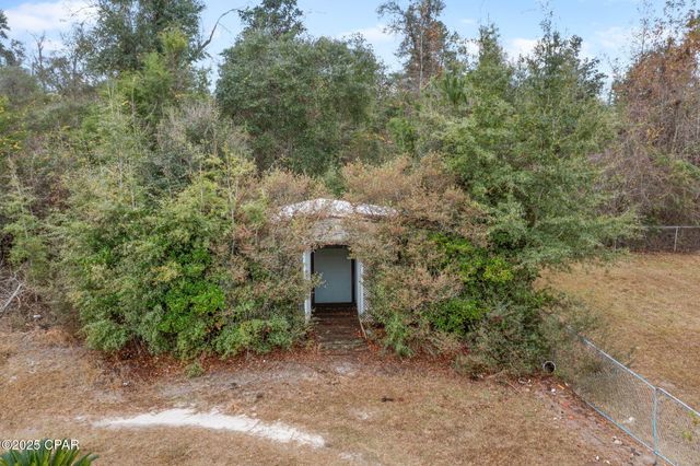 5232 Woodgate Way, Marianna, FL 32446