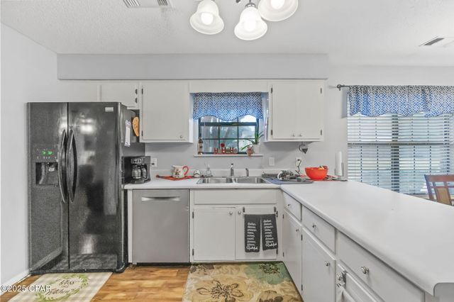 5232 Woodgate Way, Marianna, FL 32446