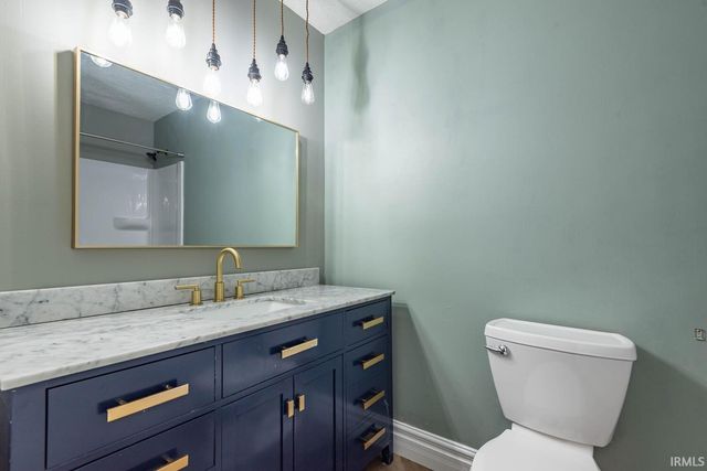 635 N Robin Drive, Ellettsville, IN 47429