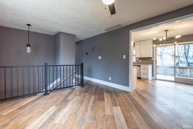 635 N Robin Drive, Ellettsville, IN 47429