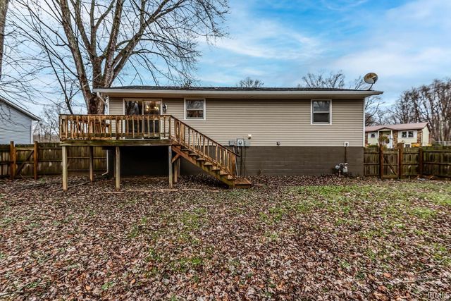 635 N Robin Drive, Ellettsville, IN 47429