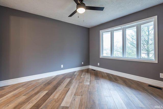 635 N Robin Drive, Ellettsville, IN 47429