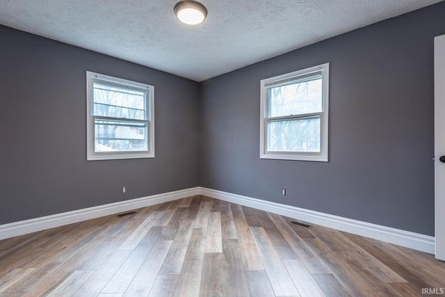 635 N Robin Drive, Ellettsville, IN 47429